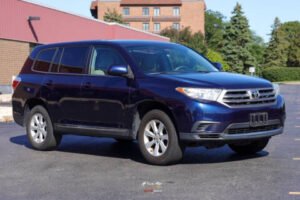 2013 toyota highlander plus